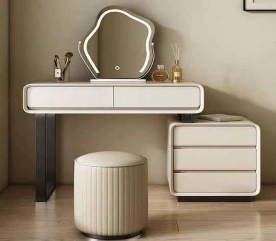LYSSE Vanity Table