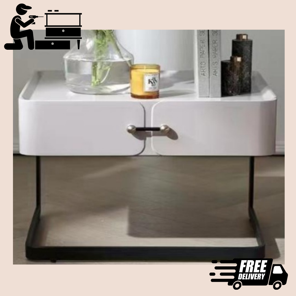 GIORDANO Bedside Table